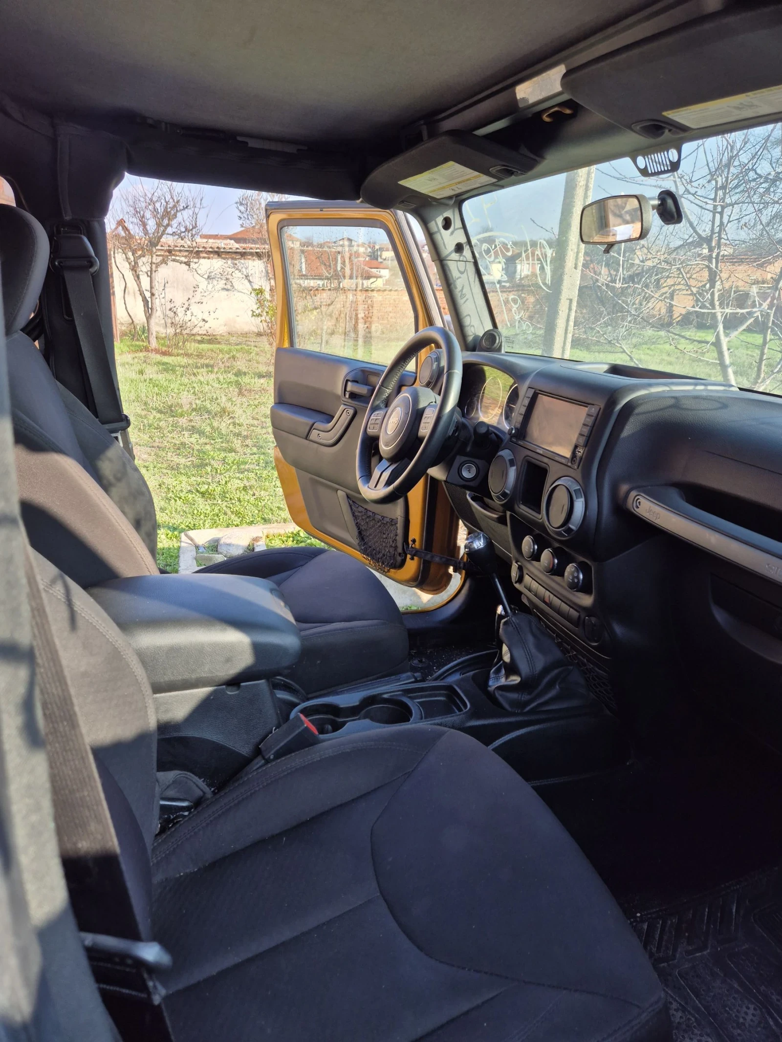Jeep Wrangler 3.6/V6/Ръчка/Къса база, снимка 13 - Автомобили и джипове - 54692491