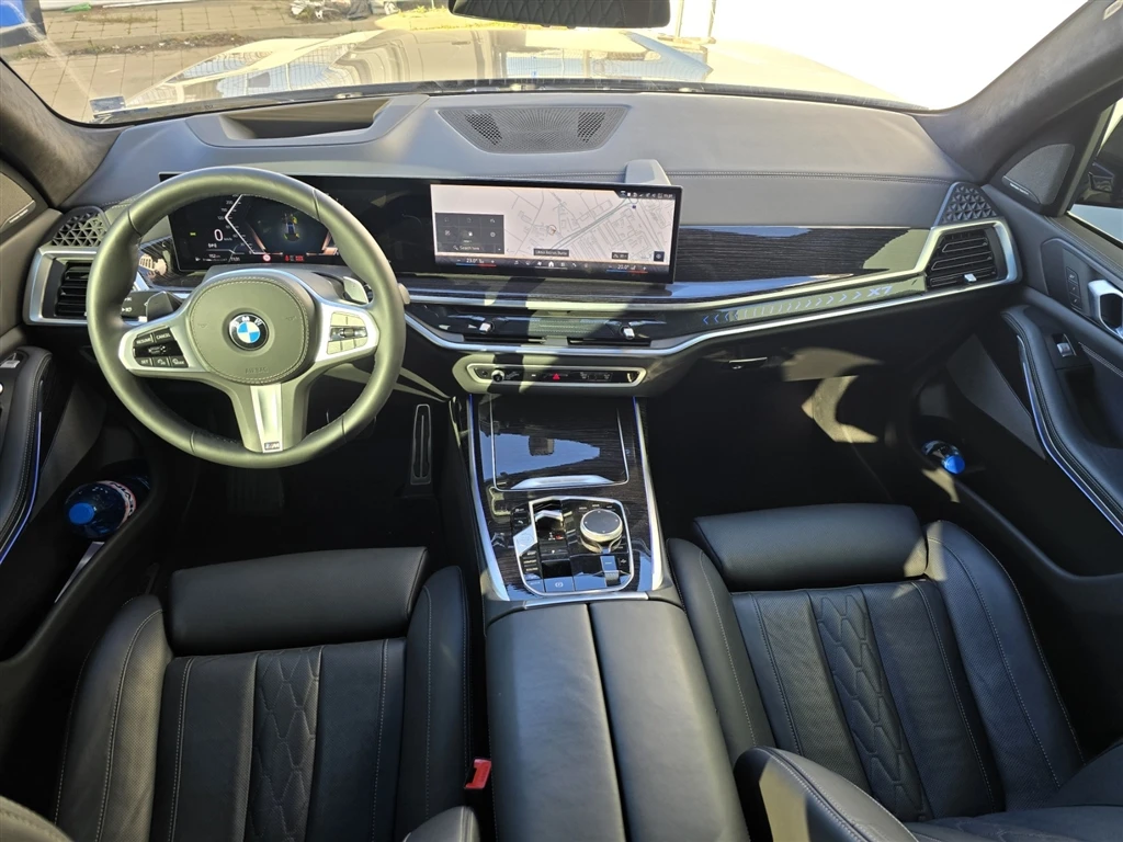 BMW X7 xDrive40i, снимка 5 - Автомобили и джипове - 54917154