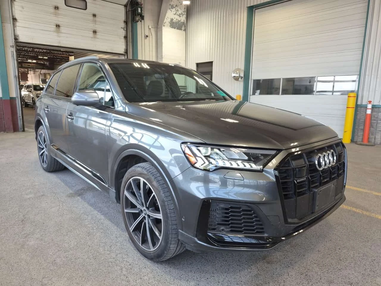 Audi Q7 S LINE/PROGRESSIV/CARFAX /ОБДУХ/ПОДГРЕВ/ПАНО/2 КЛЮ, снимка 2 - Автомобили и джипове - 55269852