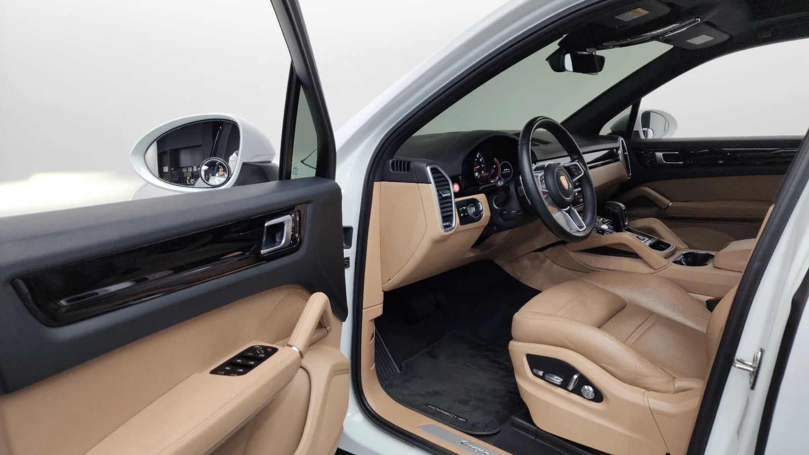 Porsche Cayenne ЕЛ. БАГАЖНИК* ПОДГРЕВ ВОЛАН* ЛЮК* КРАЙНА ЦЕНА, снимка 10 - Автомобили и джипове - 55336526
