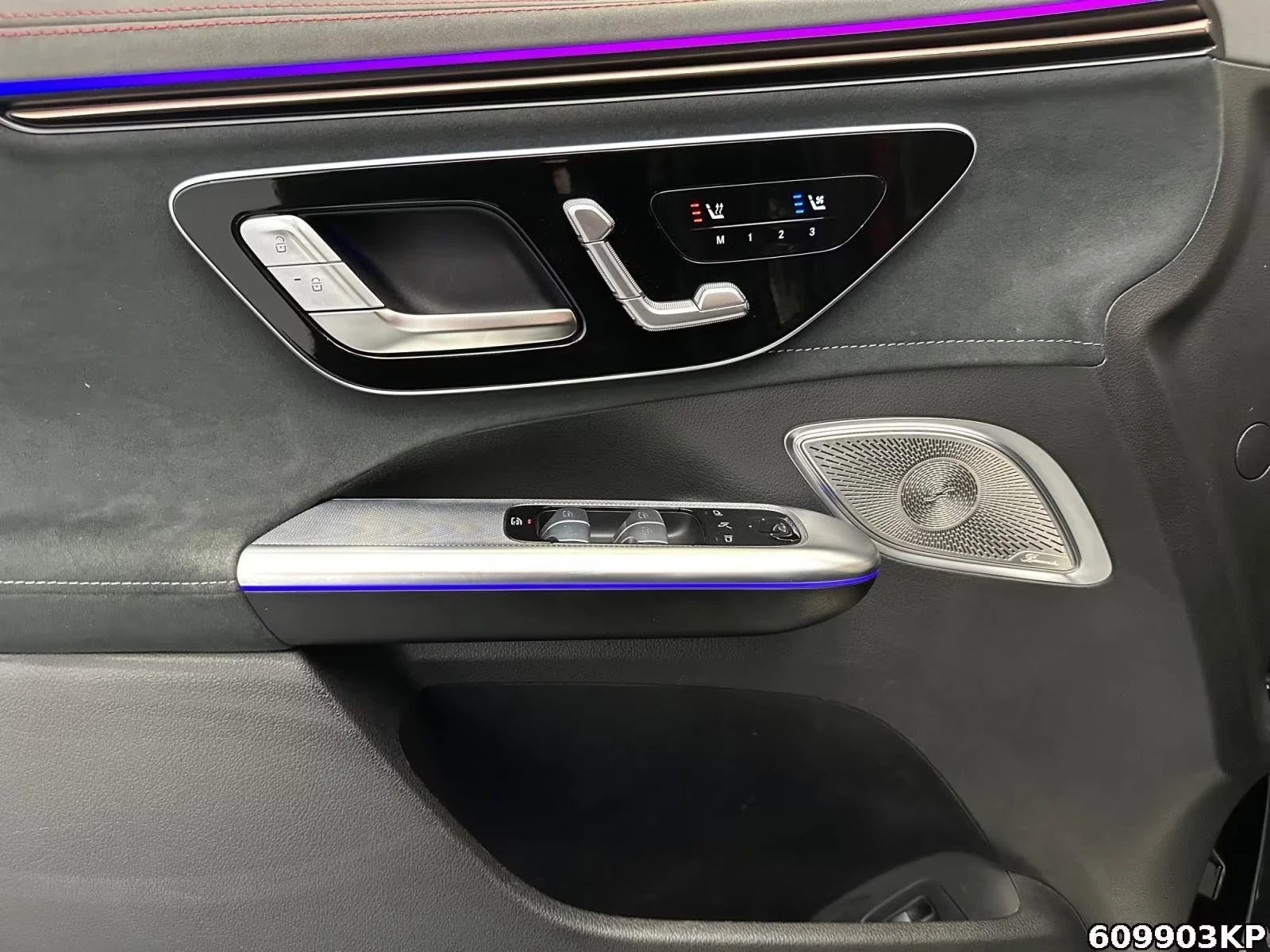 Mercedes-Benz EQE AMG43 4M Premium+ HyperScreen AIR HUD PANO WinterP, снимка 10 - Автомобили и джипове - 55464277