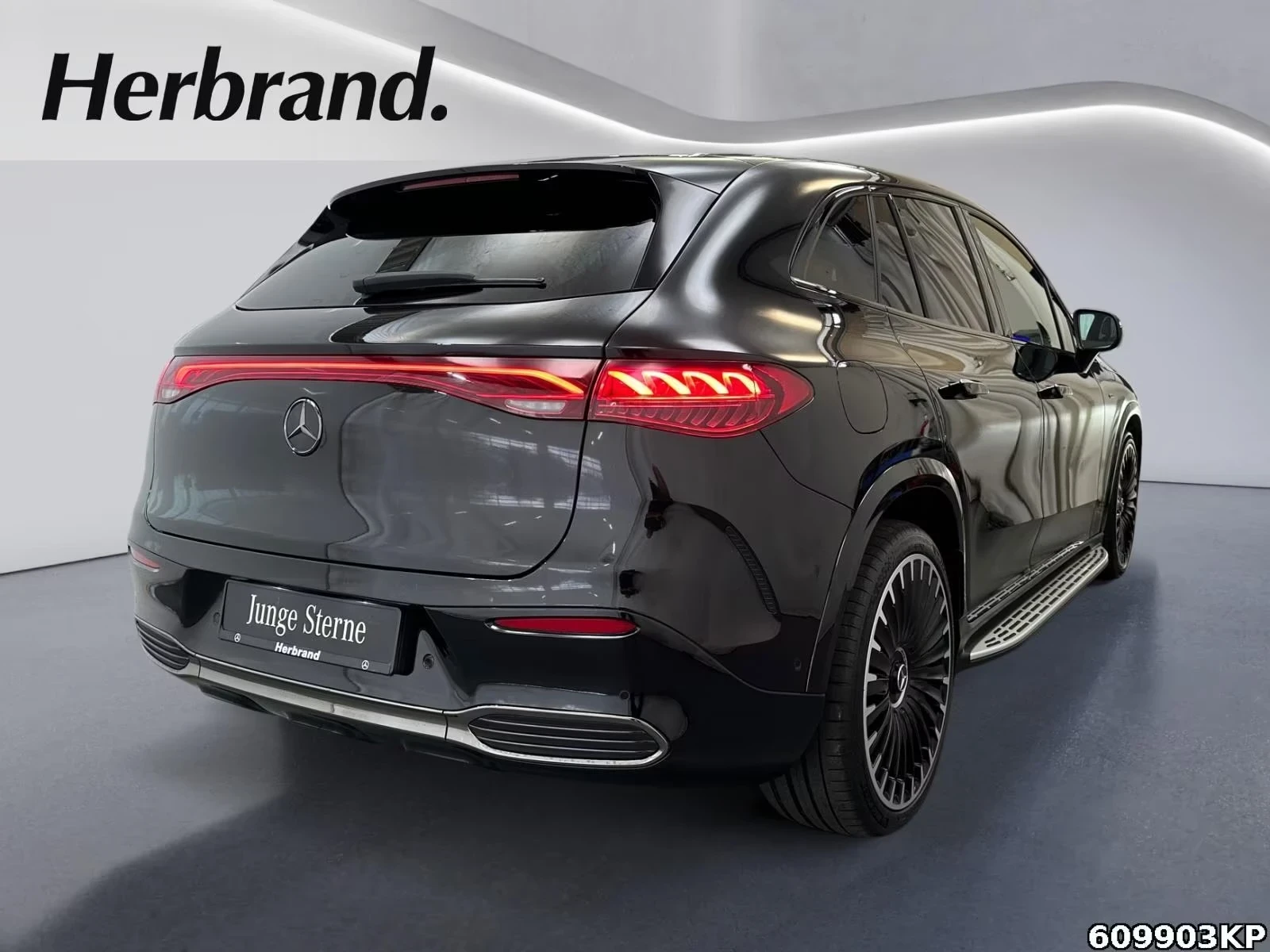 Mercedes-Benz EQE AMG43 4M Premium+ HyperScreen AIR HUD PANO WinterP, снимка 3 - Автомобили и джипове - 55464277
