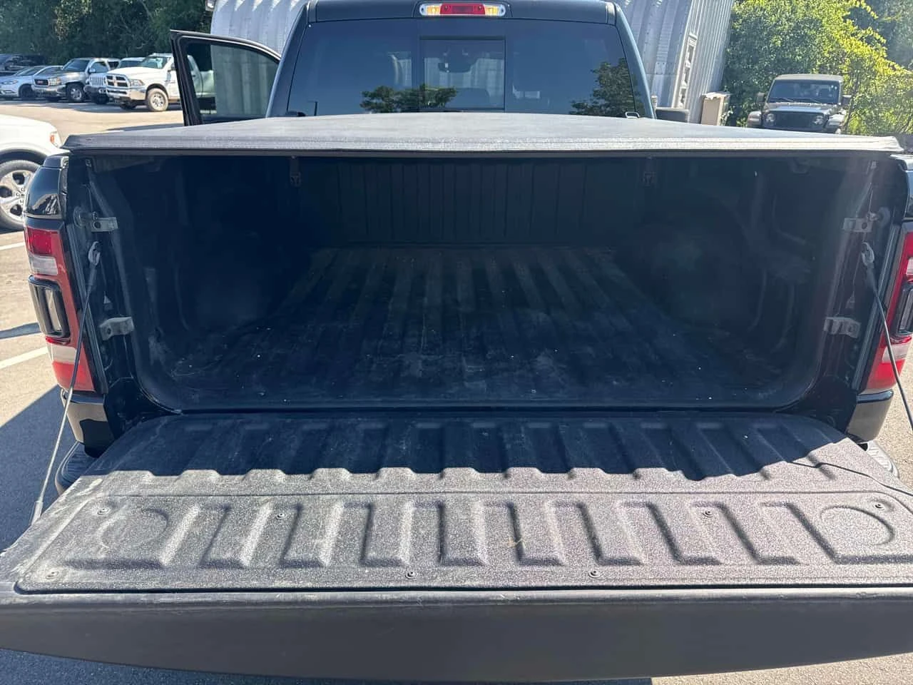 Dodge RAM 1500 * Rebel * CARFAX * ЦЕНА ДО БГ, снимка 17 - Автомобили и джипове - 55537700