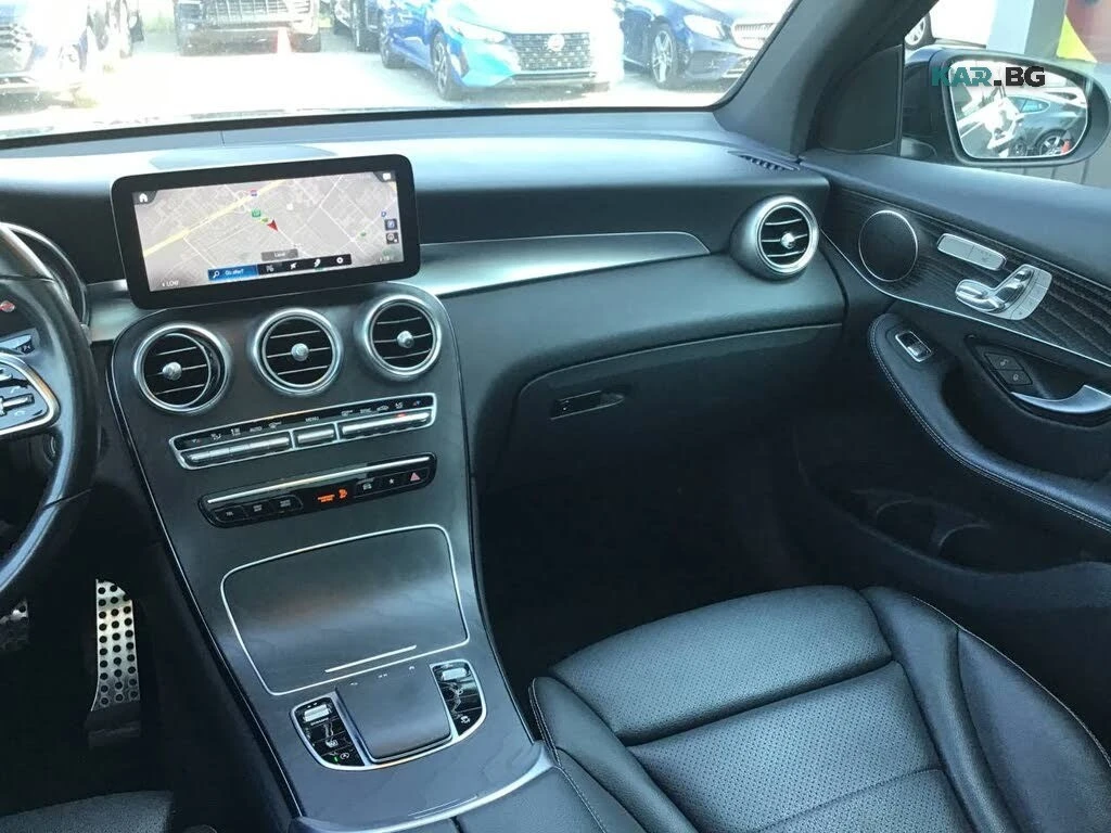Mercedes-Benz GLC 300 AMG* ПАМЕТ* ПОДГРЕВ* ПАНОРАМА* , снимка 16 - Автомобили и джипове - 55706226