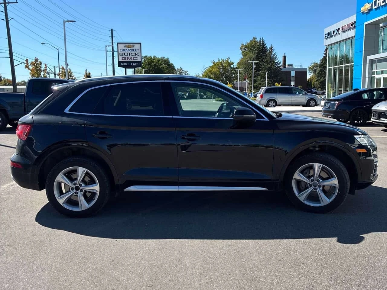 Audi Q5 Progressiv/CARFAX/КЛИП НА МОТОРА/, снимка 3 - Автомобили и джипове - 56637162