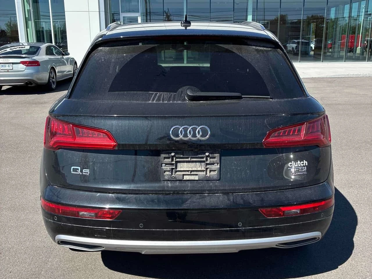Audi Q5 Progressiv/CARFAX/КЛИП НА МОТОРА/, снимка 4 - Автомобили и джипове - 56637162