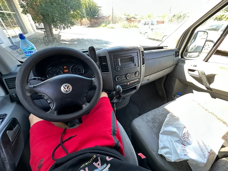 VW Crafter 2.5 TDI, снимка 11 - Бусове и автобуси - 53115303