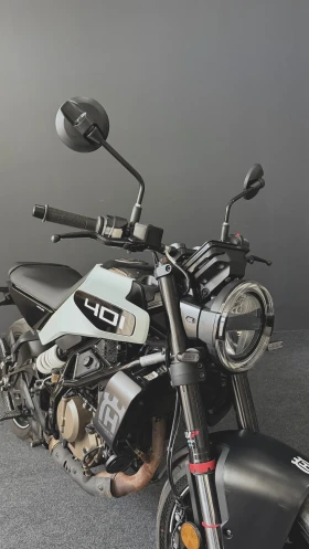 Husqvarna Vitpilen 401  2025 г., 900км TFT LED A2, снимка 13