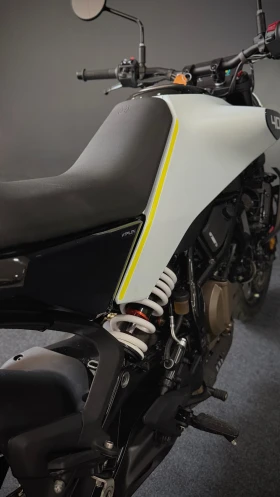 Husqvarna Vitpilen 401  2025 г., 900км TFT LED A2, снимка 8