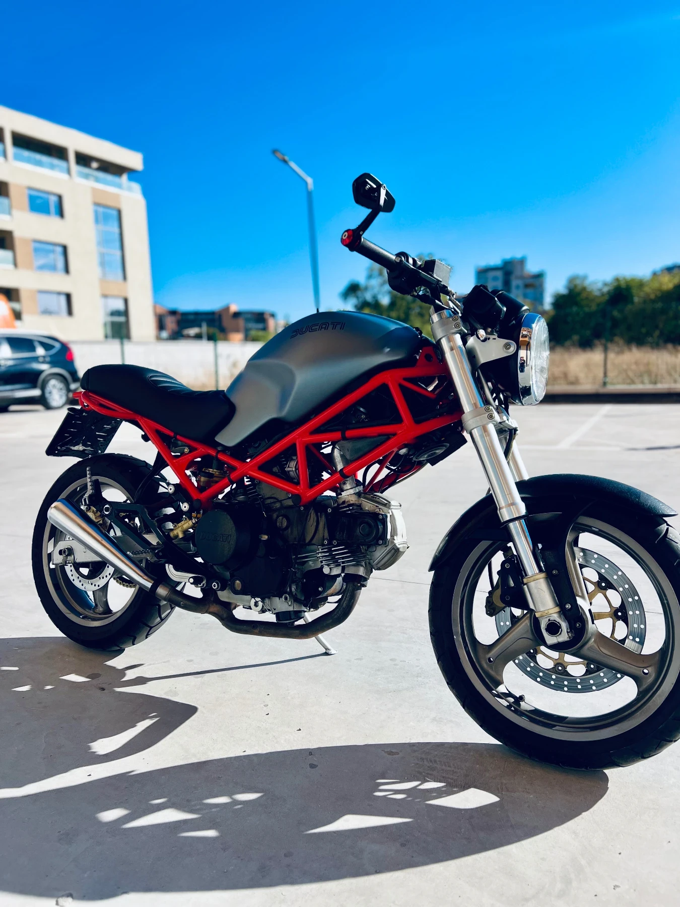 Ducati Monster 600 - изображение 5