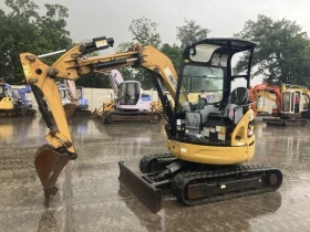 Багер Cat 030SR / ПЕРФЕКТЕН / НАЛИЧЕН !, снимка 1