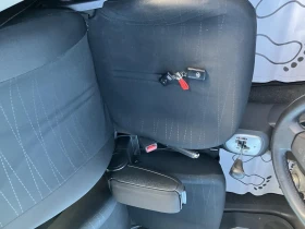 Toyota Yaris 1.4 D4D Avtomat , снимка 10