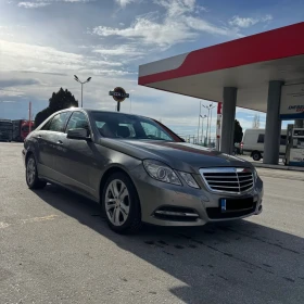 Mercedes-Benz E 220, снимка 7