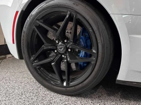 Chevrolet Corvette ZR1 3ZR / КАРБОНИ !!! ВСИЧКИ ЕКСТРИ ЗА МОДЕЛА , снимка 7