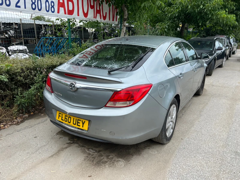 Opel Insignia 1.8i , снимка 3 - Автомобили и джипове - 37359470