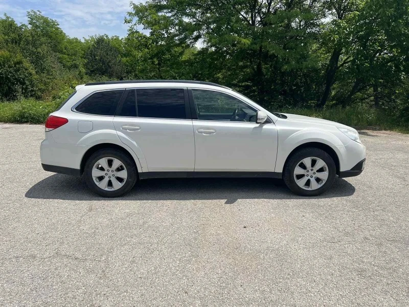 Subaru Outback 2.5, снимка 4 - Автомобили и джипове - 47286714