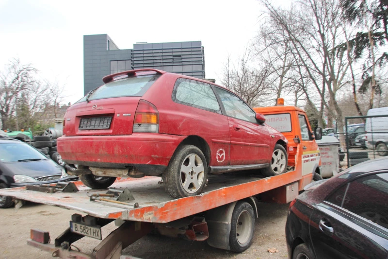 Mazda 323 F 2.0 DIТD   , снимка 3 - Автомобили и джипове - 46033163