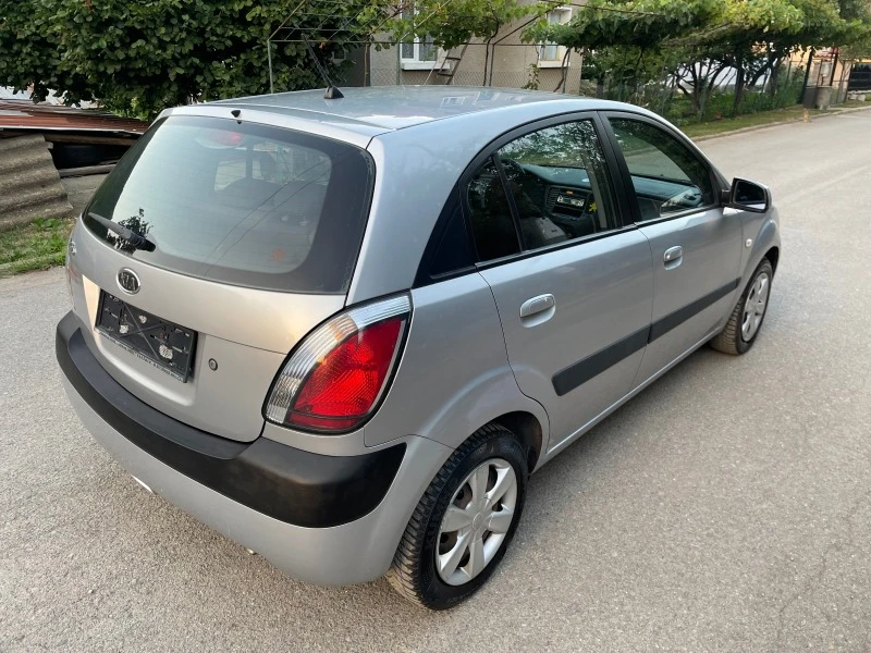 Kia Rio 1.4 I, снимка 6 - Автомобили и джипове - 46681837