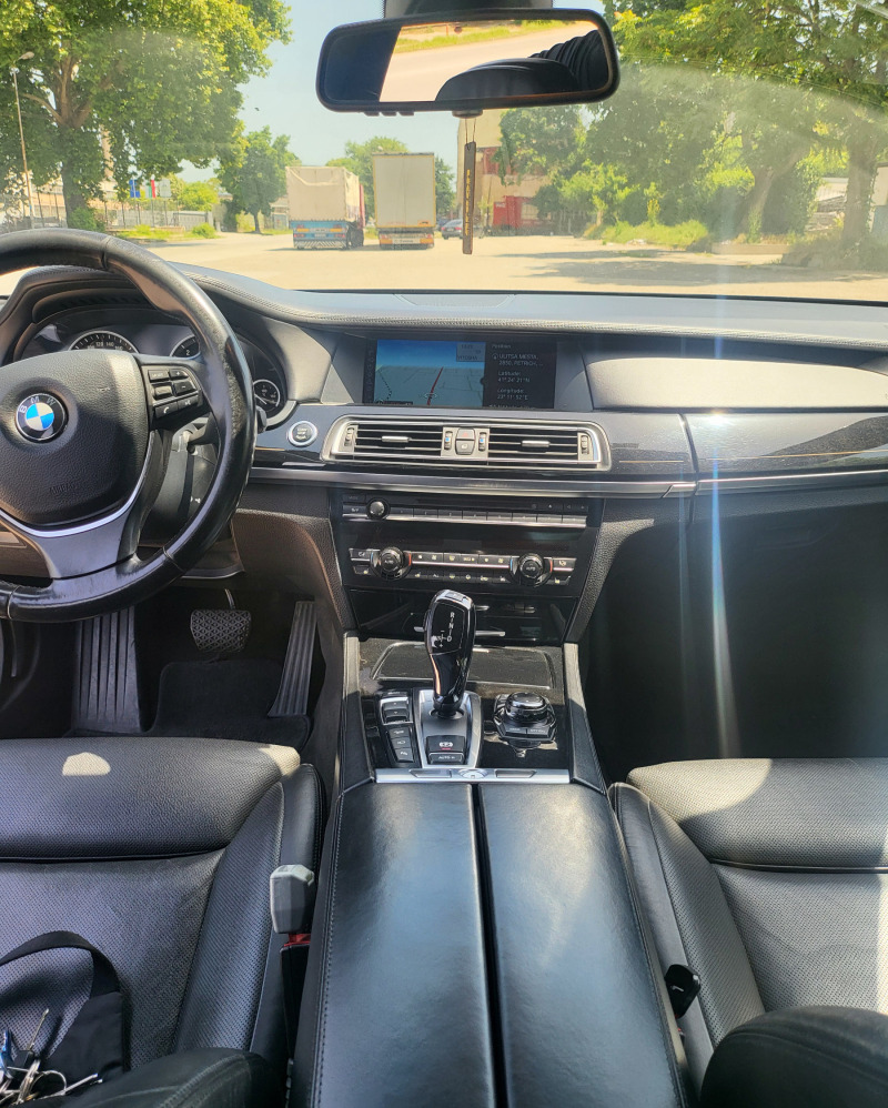 BMW 740 xDrive, снимка 11 - Автомобили и джипове - 46233569