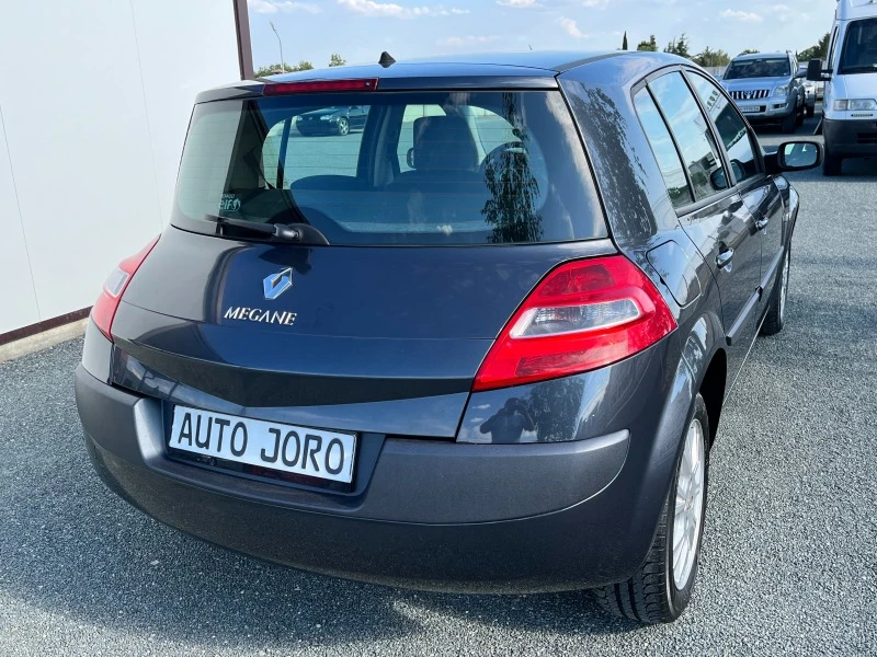 Renault Megane 1.6i-Газов Инжекцион, снимка 4 - Автомобили и джипове - 46703718