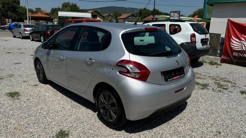 Peugeot 208 1.2 137.000 km euro 5B, снимка 4 - Автомобили и джипове - 46779810