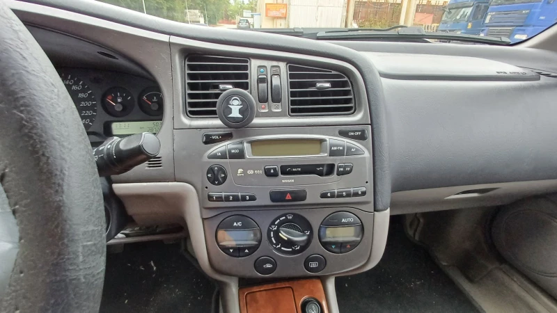 Nissan Primera ГИ Романо, снимка 9 - Автомобили и джипове - 46977809