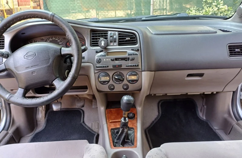 Nissan Primera ГИ Романо, снимка 10 - Автомобили и джипове - 46977809