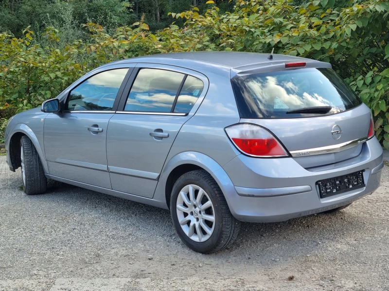 Opel Astra 1.6 Twinport Автомат Италия, снимка 7 - Автомобили и джипове - 47527617