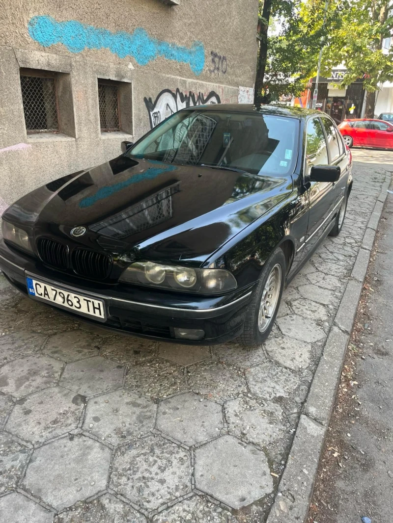 BMW 523, снимка 1 - Автомобили и джипове - 48251989