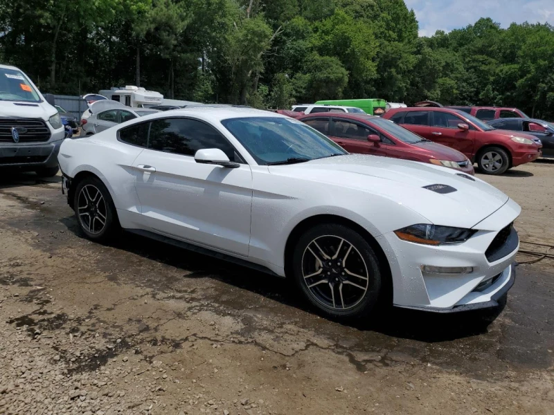 Ford Mustang EcoBoost 2.3L Обдухване* Голямата навигация* Кожа*, снимка 3 - Автомобили и джипове - 48745485