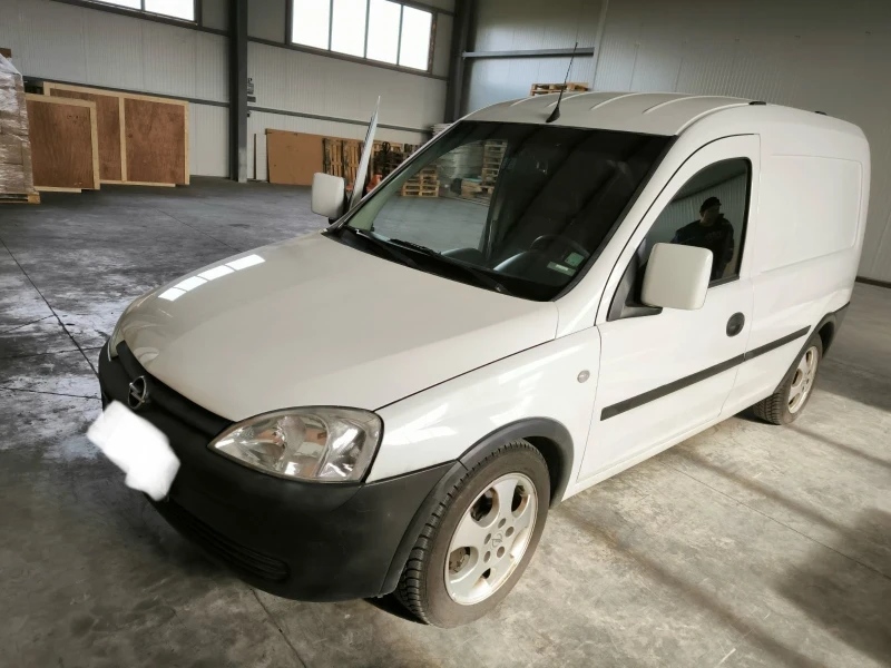 Opel Combo Isuzu, снимка 1 - Автомобили и джипове - 48971028