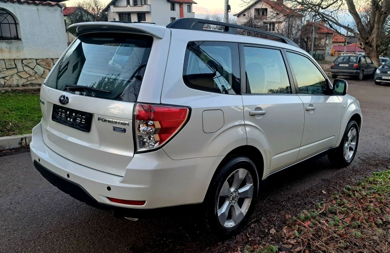 Subaru Forester 2.0 Дизел, снимка 6 - Автомобили и джипове - 48929587