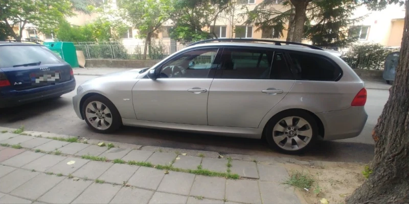BMW 335, снимка 2 - Автомобили и джипове - 52117196
