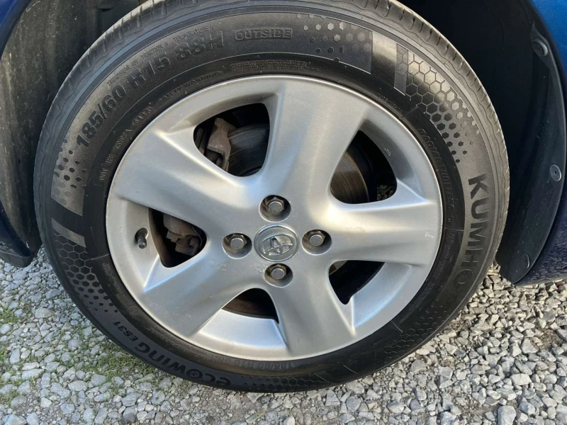 Toyota Yaris 1.4 D4D Avtomat , снимка 16 - Автомобили и джипове - 50773292