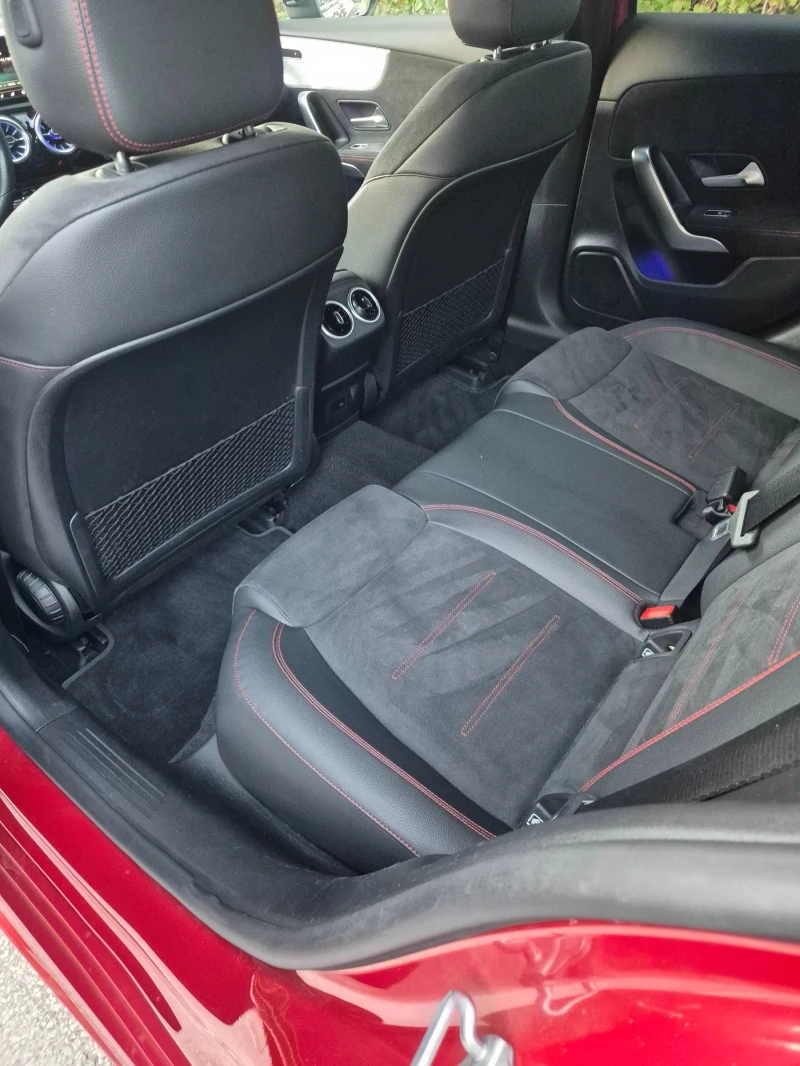 Mercedes-Benz A 180 AMG/21г, снимка 9 - Автомобили и джипове - 51815425