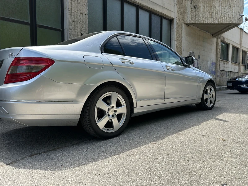 Mercedes-Benz C 220 Avantgarde OM646, снимка 5 - Автомобили и джипове - 52131463