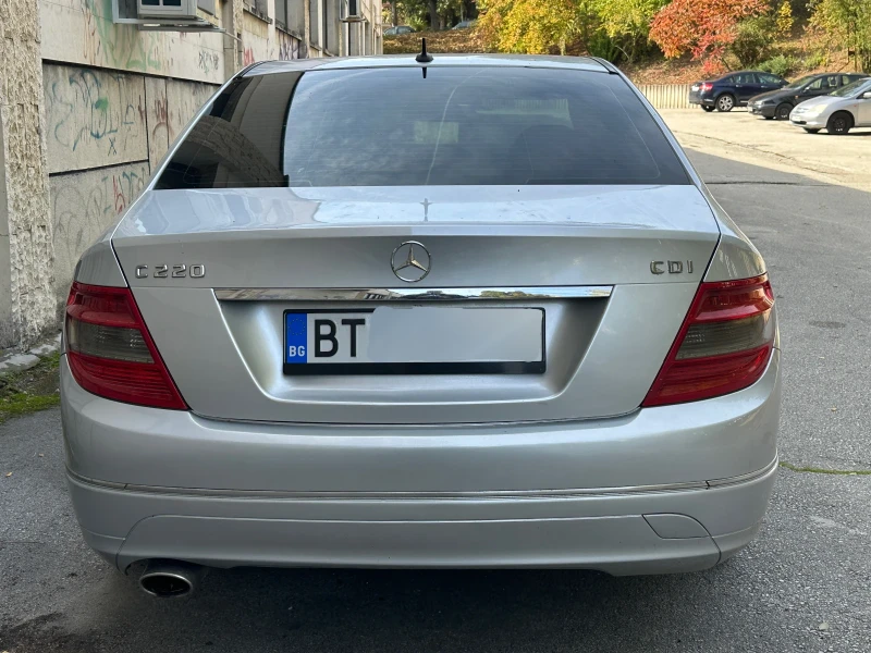 Mercedes-Benz C 220 Avantgarde OM646, снимка 2 - Автомобили и джипове - 52131463