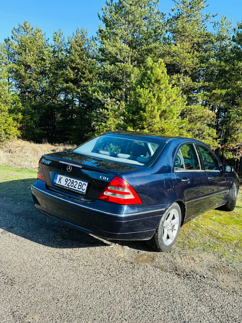 Mercedes-Benz C 220 W203, снимка 6 - Автомобили и джипове - 52395473