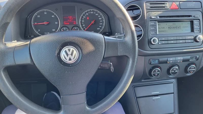 VW Golf Plus 1.9TDI-105 BKC, снимка 11 - Автомобили и джипове - 52422515