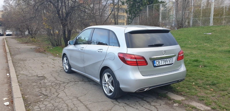 Mercedes-Benz B 220 CDI 4MATIC, снимка 4 - Автомобили и джипове - 52754557