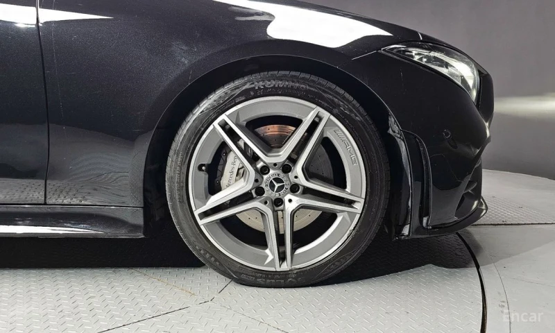 Mercedes-Benz CLS 300, снимка 5 - Автомобили и джипове - 53516320