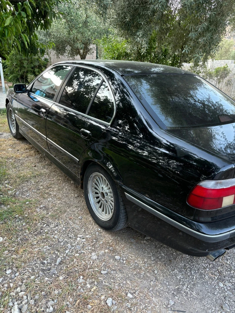 BMW 523, снимка 4 - Автомобили и джипове - 48251989