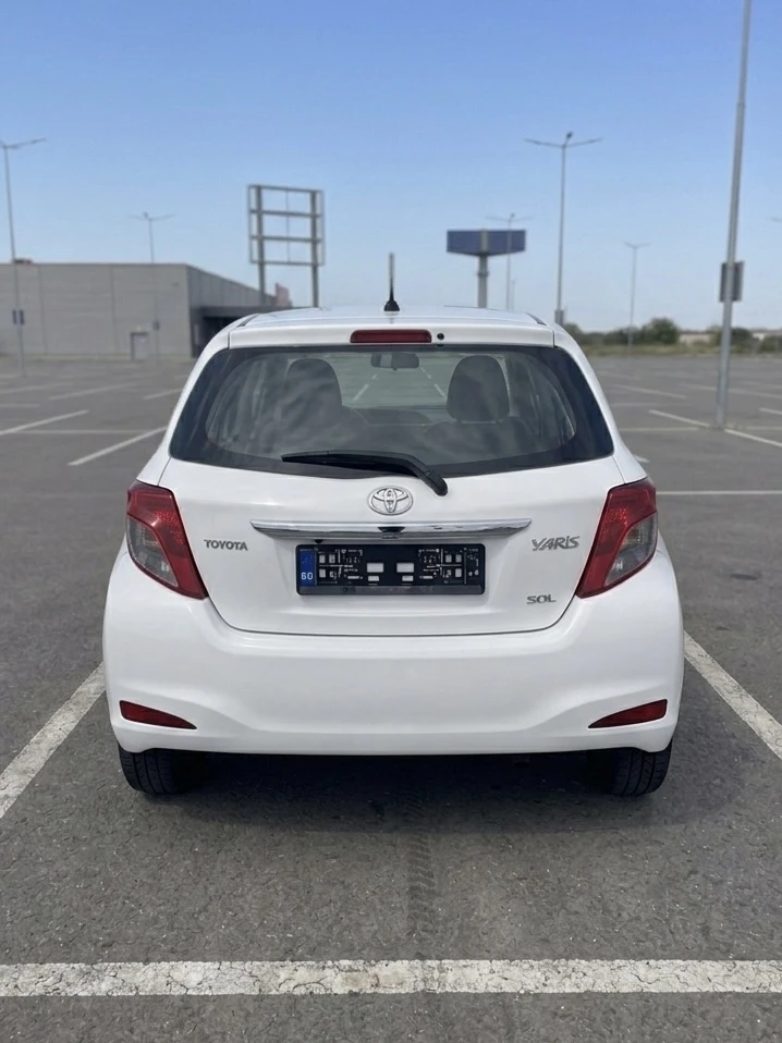 Toyota Yaris 1.4 D-4D 90kc Euro6b+ , снимка 5 - Автомобили и джипове - 54817564
