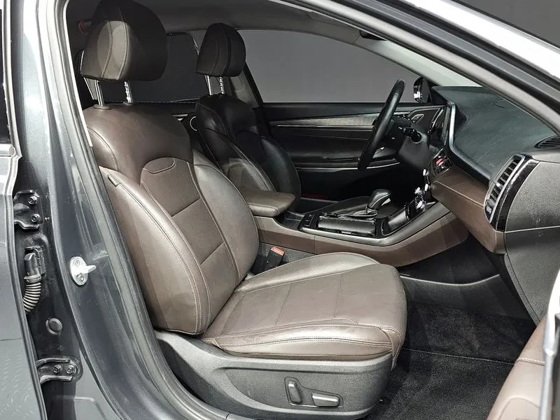 Hyundai Grandeur, снимка 12 - Автомобили и джипове - 54833590
