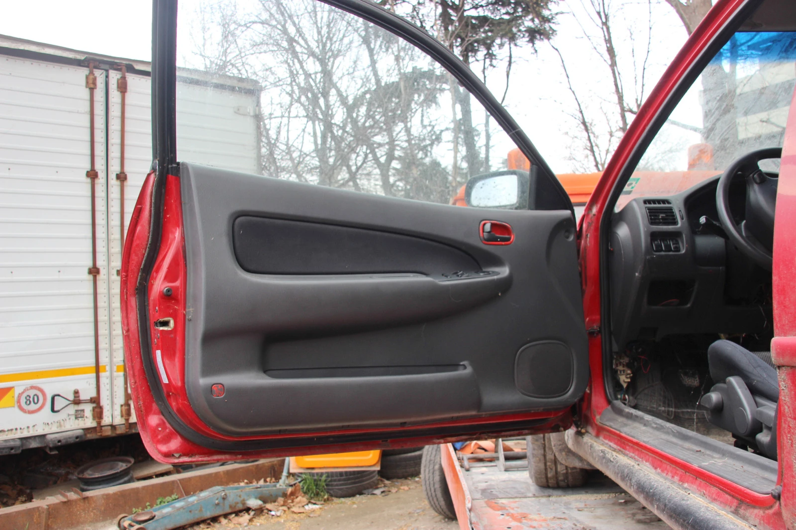 Mazda 323 F 2.0 DID    | Mobile.bg   11