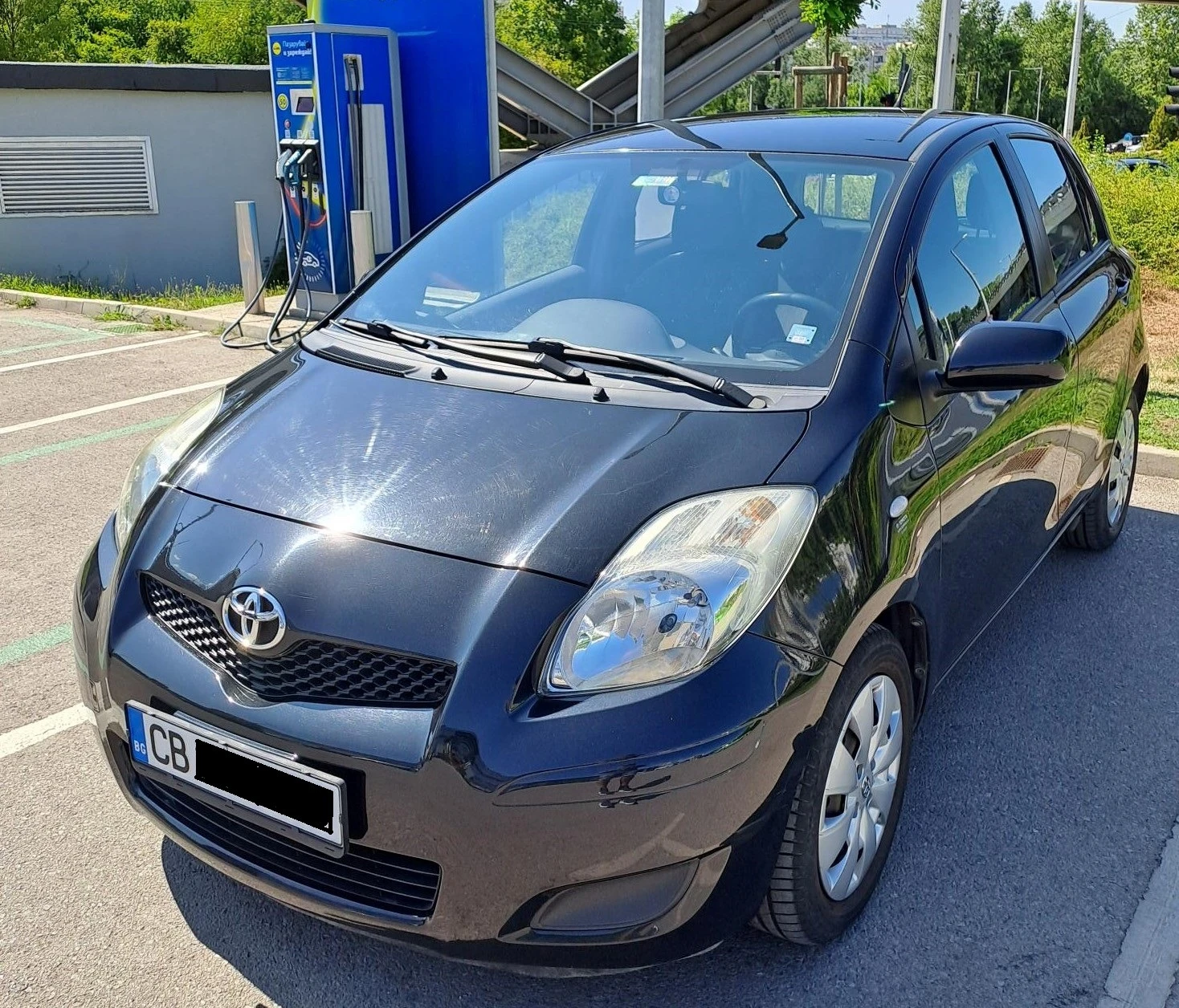 Toyota Yaris 1.33 - изображение 2