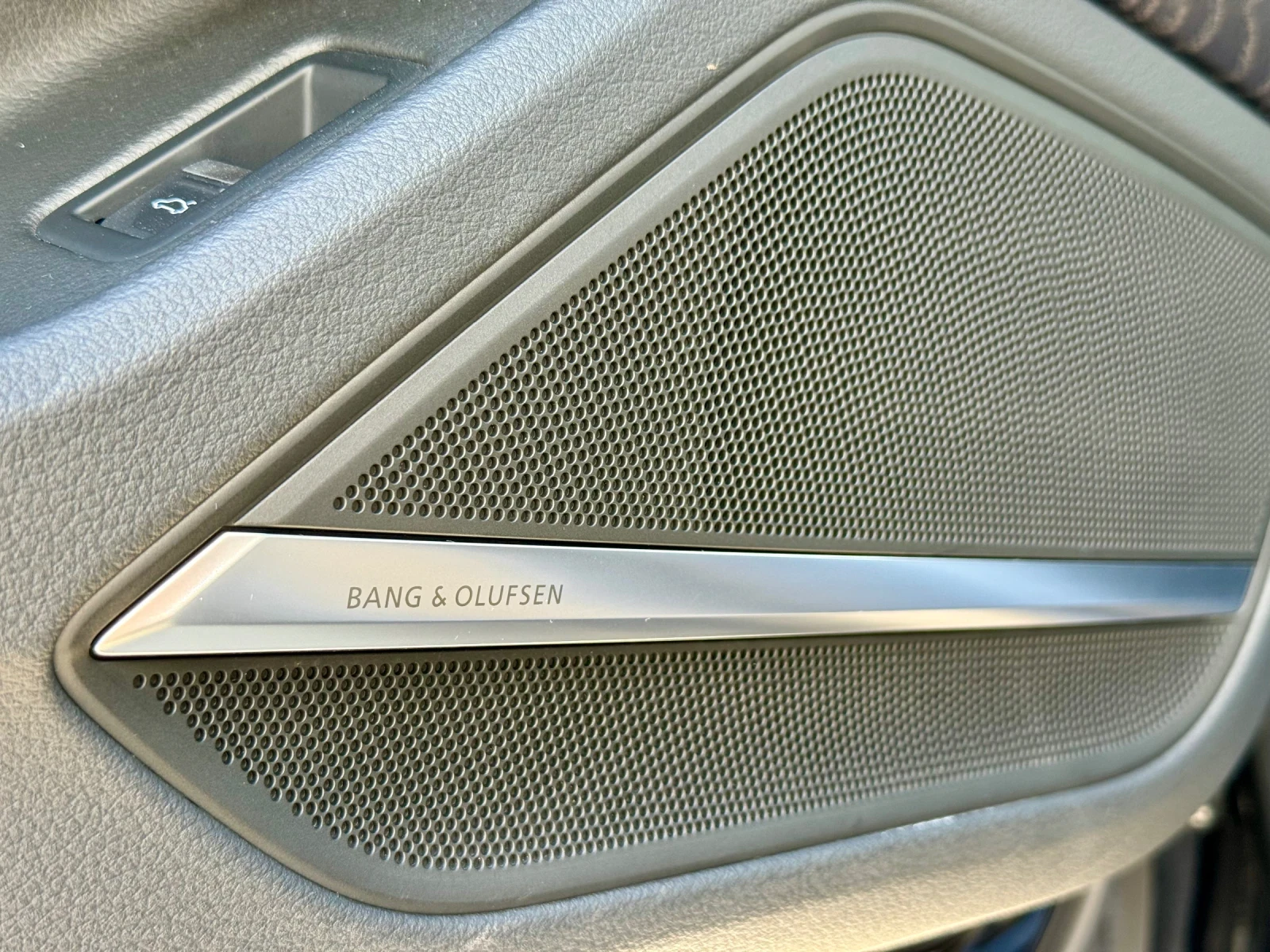 Audi A8 * 3xTV* DVD* Matrix* Massage* 360*  | Mobile.bg   12