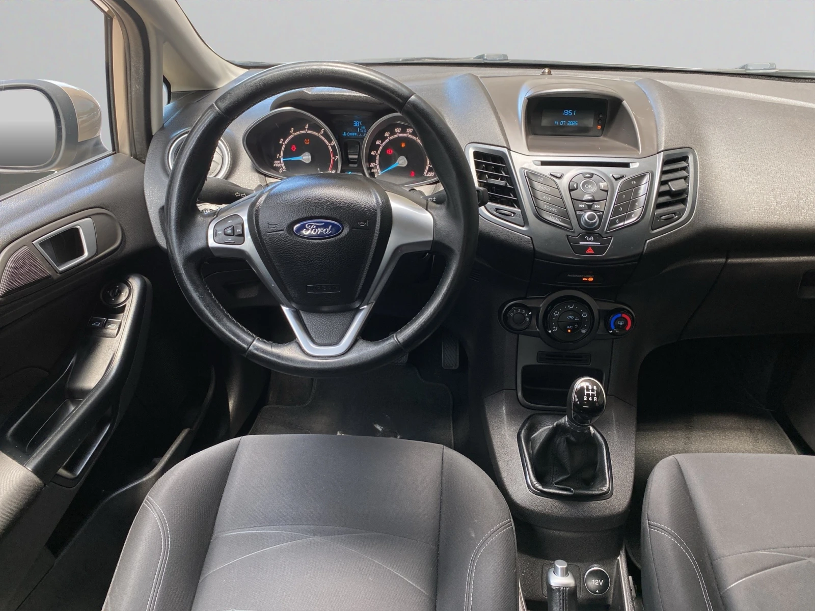 Ford Fiesta Trend 1.25 МТ5 EURO6 ЛИЗИНГ - изображение 9