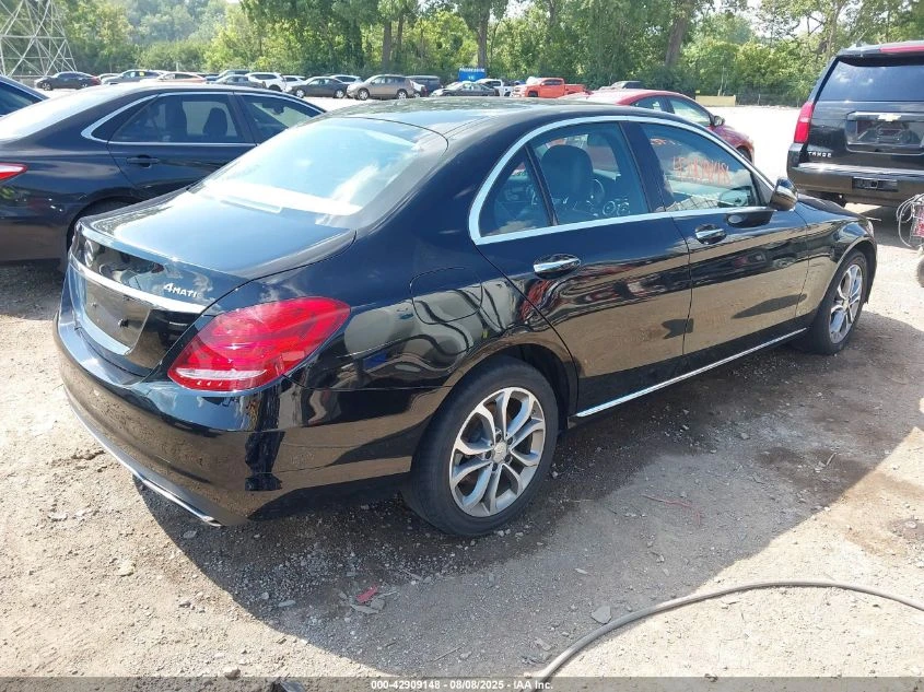 Mercedes-Benz C 300 2015  - изображение 3