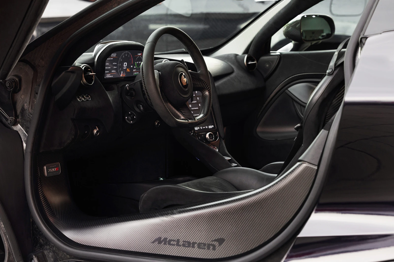 McLaren 720 S Coupe - изображение 8